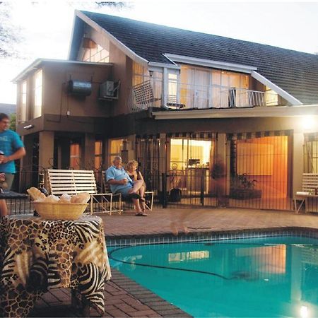 Rustenburg Guesthouse Exterior foto