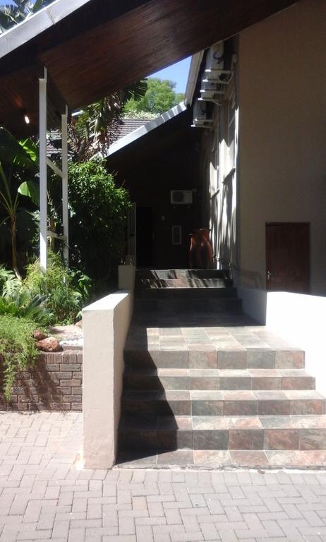 Rustenburg Guesthouse Exterior foto