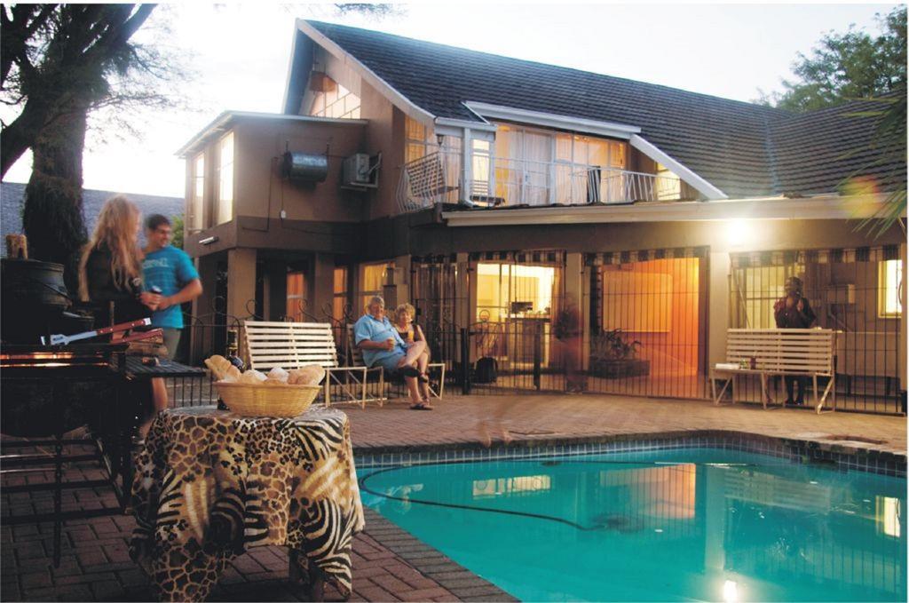 Rustenburg Guesthouse Exterior foto